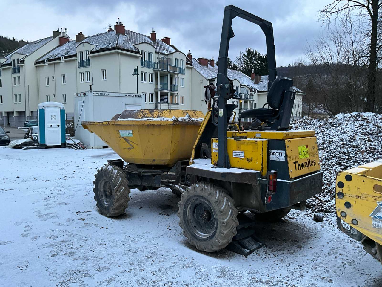 Thwaites - Farm tipping trailer/ Dumper: picture 4 Thwaites - Farm tipping trailer/ Dumper: picture 4