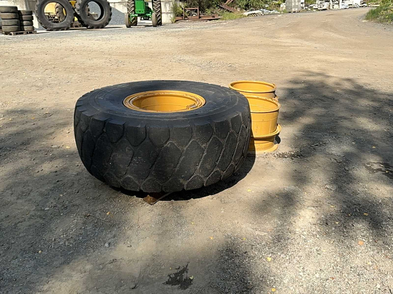 Tires, wheels and rims - Wheels and tires for Farm tractor: picture 3 Tires, wheels and rims - Wheels and tires for Farm tractor: picture 3