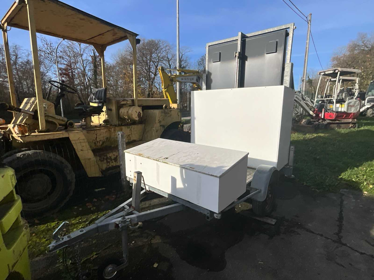 BW TRAILERS SIGNAL TRAILER - Trailer: picture 1 BW TRAILERS SIGNAL TRAILER - Trailer: picture 1