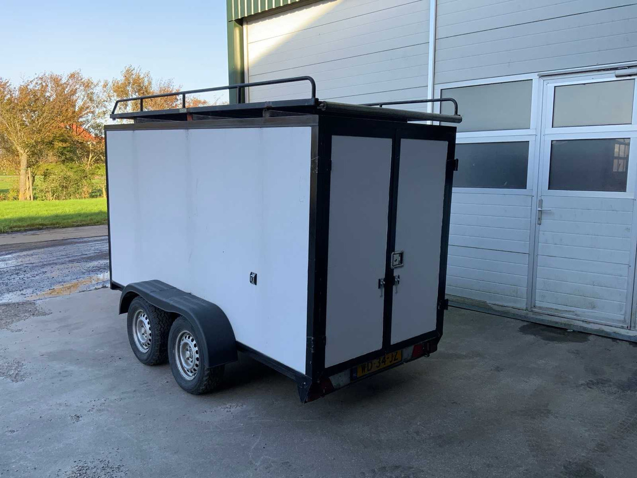 HAPERT CLOSED TRAILER - Trailer: picture 3 HAPERT CLOSED TRAILER - Trailer: picture 3