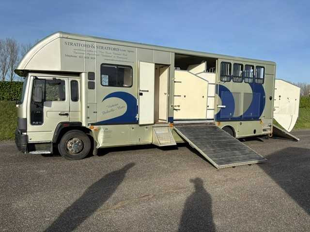 1993 VOLVO FL 612 TRUCK HORSE TRAILER - Truck: picture 1 1993 VOLVO FL 612 TRUCK HORSE TRAILER - Truck: picture 1