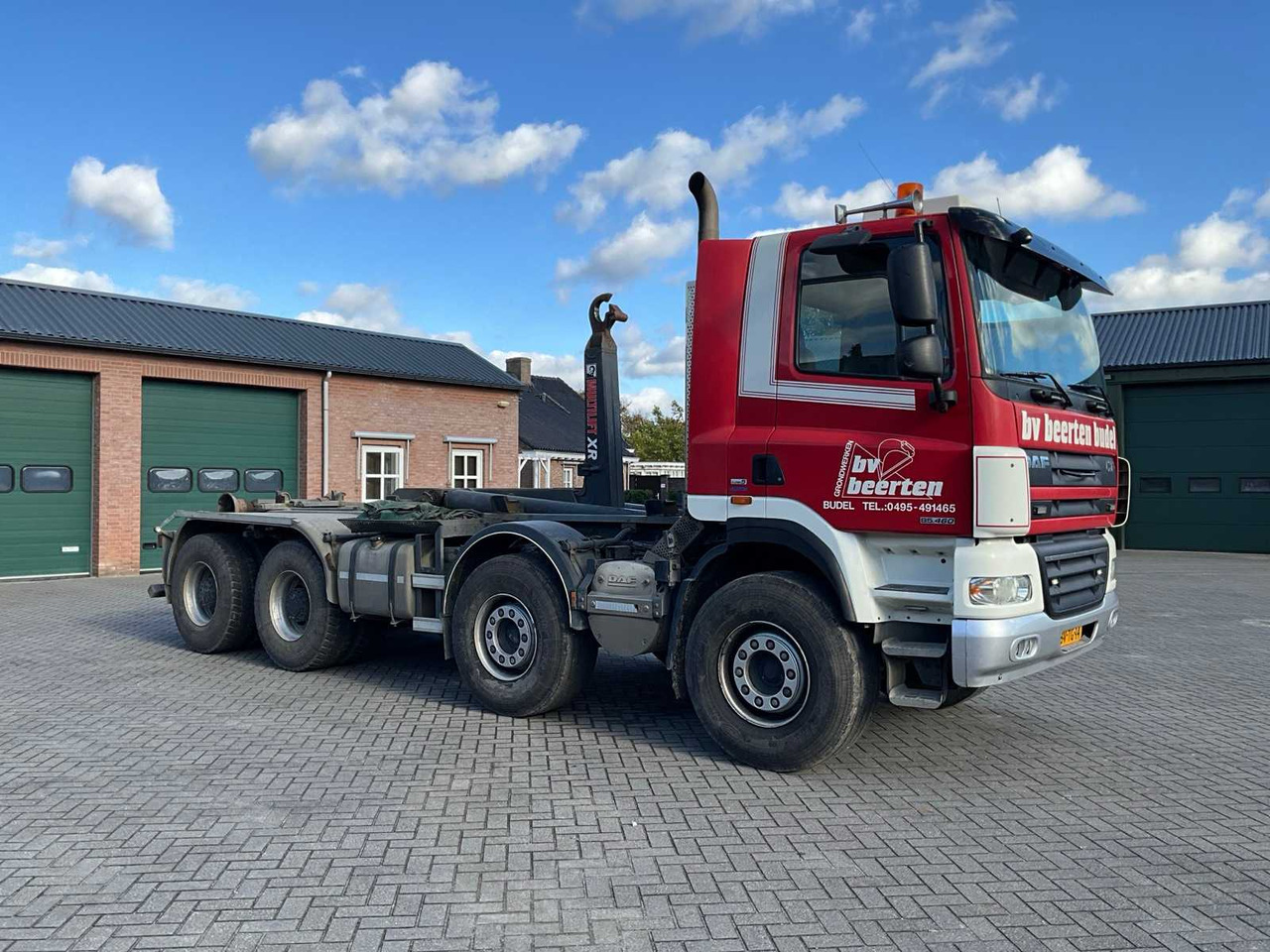 2009 DAF CF 85.460 8X4 TRUCK "30T HOOKLIFT" - Truck: picture 4 2009 DAF CF 85.460 8X4 TRUCK "30T HOOKLIFT" - Truck: picture 4