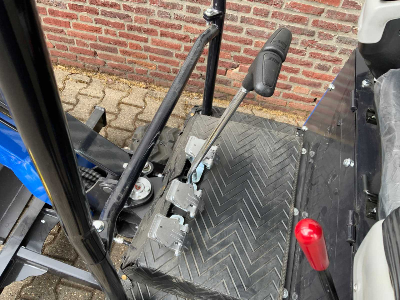 Excavator ULTRA FORCE EQUIPMENT NM-1800 KG CRAWLER EXCAVATOR DIESEL 2025 INCL. 3 BUCKETS: picture 15