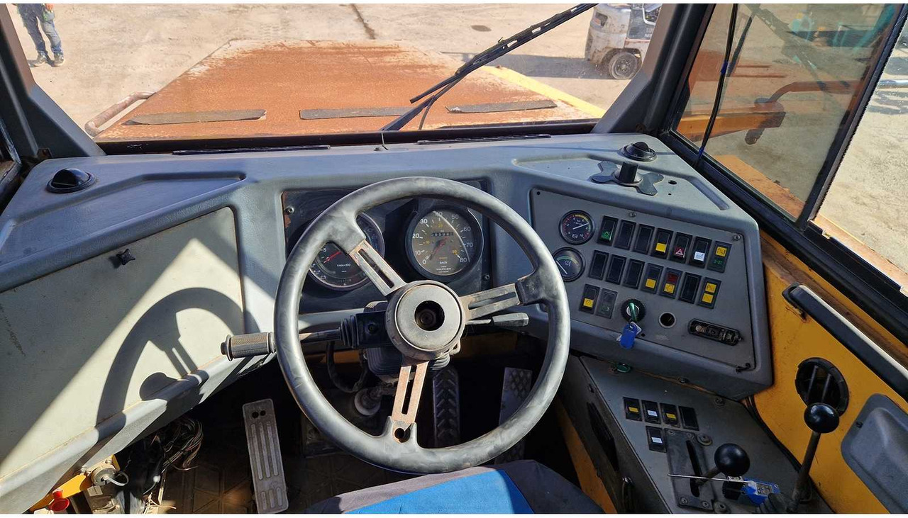 Mini dumper VOLVO - A35C - DUMPER TRUCK - 2000: picture 46 Mini dumper VOLVO - A35C - DUMPER TRUCK - 2000: picture 46