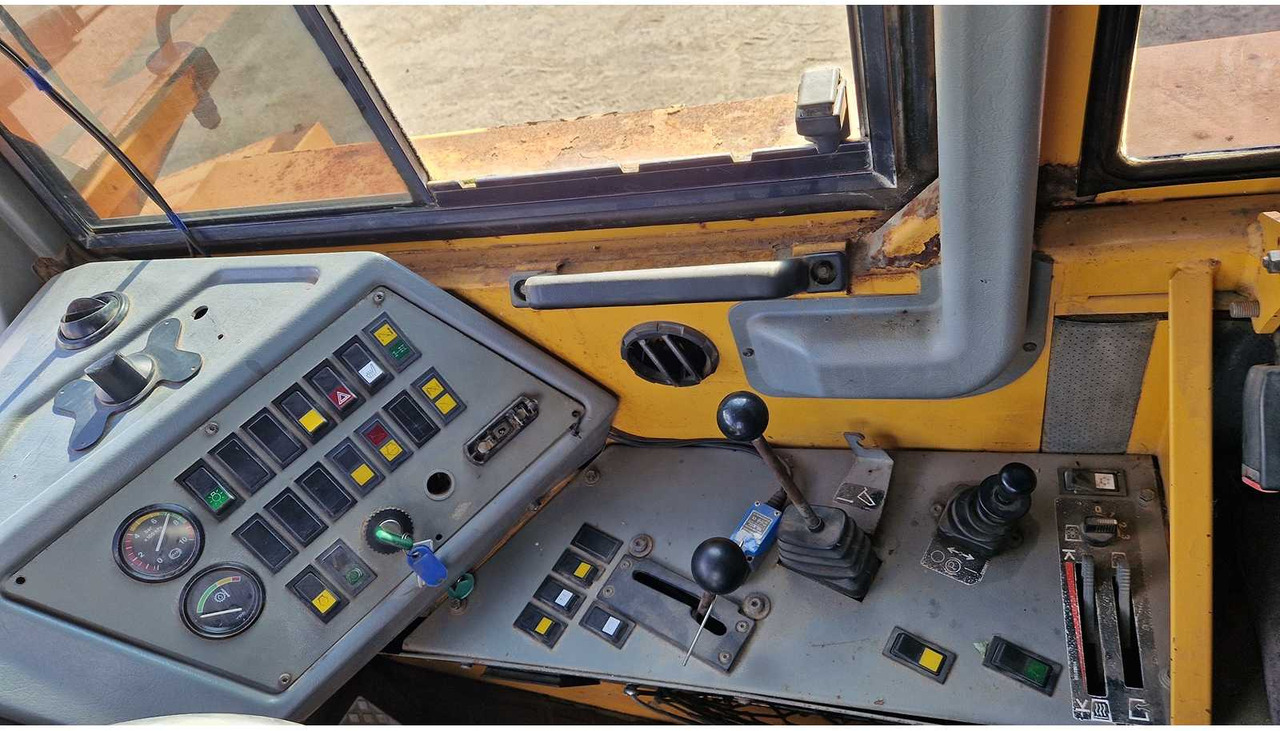 Mini dumper VOLVO - A35C - DUMPER TRUCK - 2000: picture 45 Mini dumper VOLVO - A35C - DUMPER TRUCK - 2000: picture 45