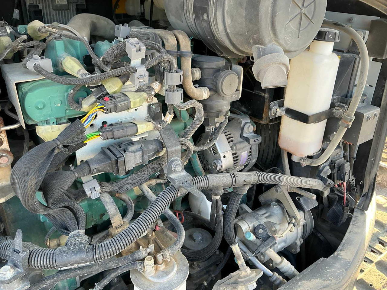 Excavator VOLVO - ECR 88D - MIDI-EXCAVATOR - 2017: picture 40