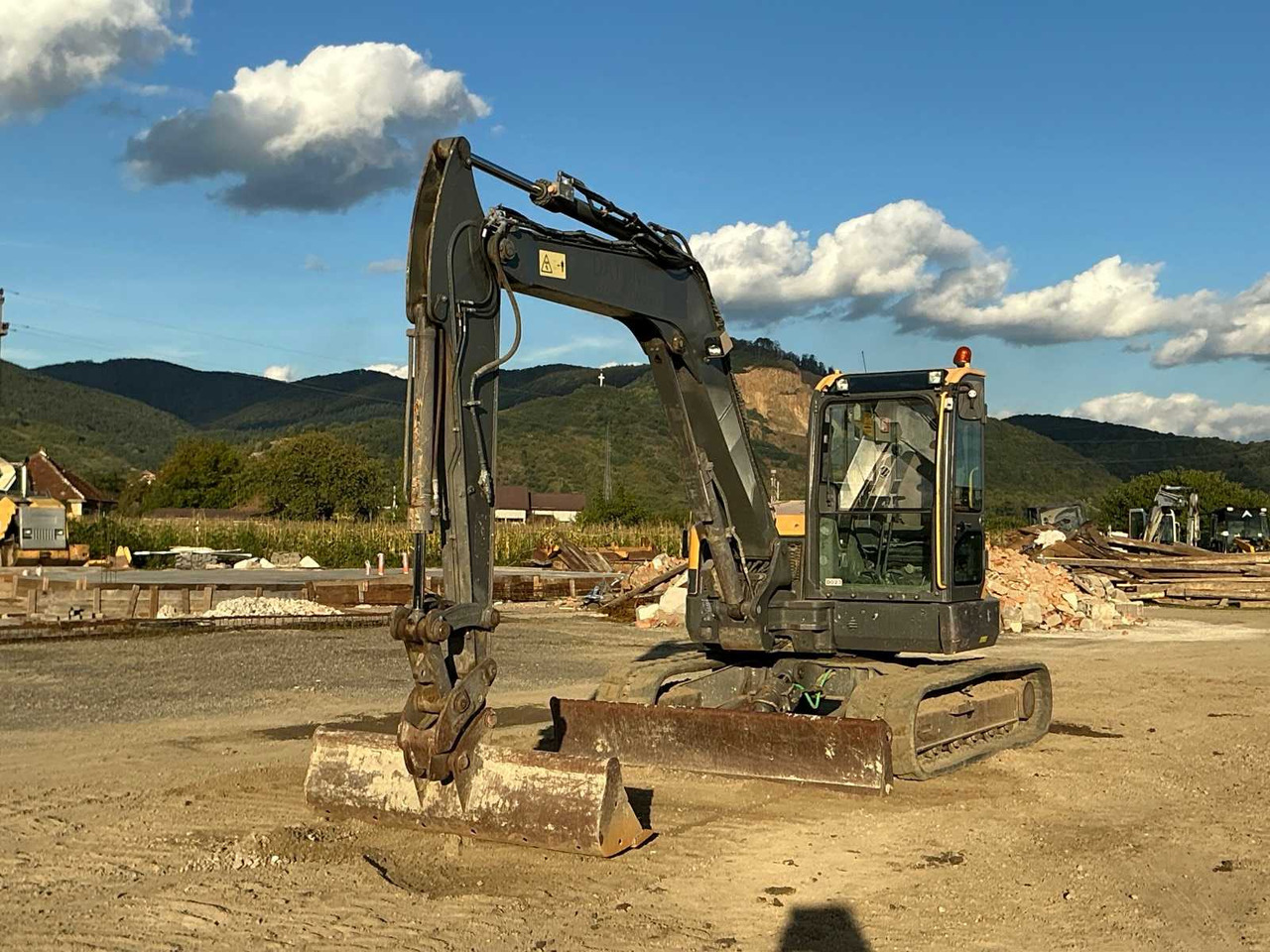 Excavator VOLVO - ECR 88D - MIDI-EXCAVATOR - 2017: picture 6