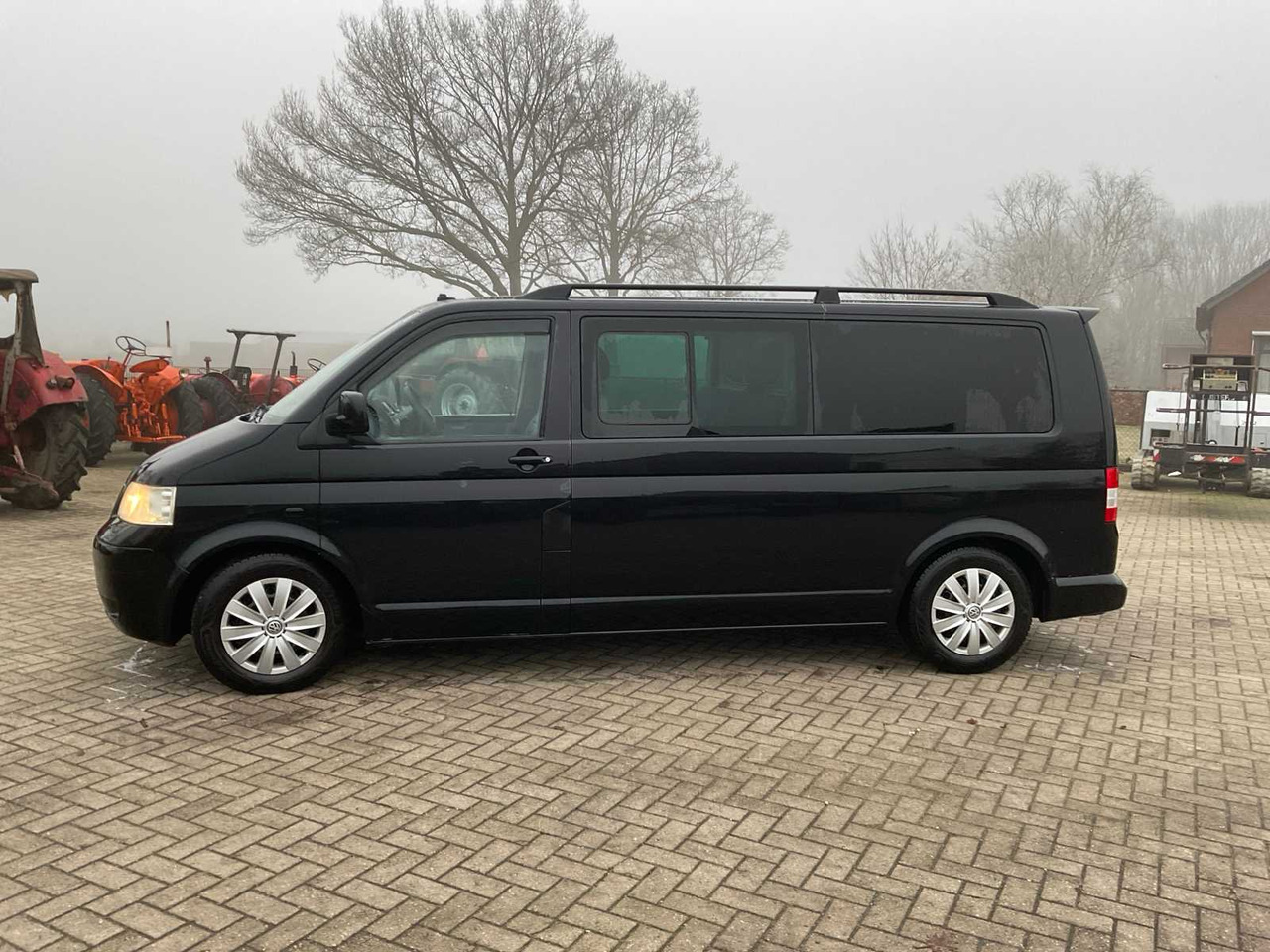 2006 VOLKSWAGEN CARAVELLE 2.5 TDI 340 TREND.DC COMMERCIAL VEHICLE - Van: picture 1 2006 VOLKSWAGEN CARAVELLE 2.5 TDI 340 TREND.DC COMMERCIAL VEHICLE - Van: picture 1