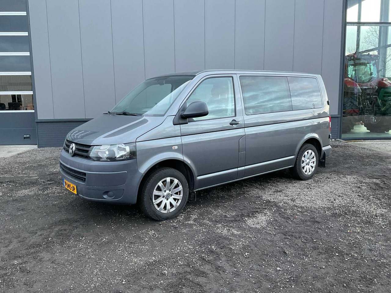 2012 VOLKSWAGEN TRANSPORTER COMMERCIAL VEHICLE - Van: picture 1 2012 VOLKSWAGEN TRANSPORTER COMMERCIAL VEHICLE - Van: picture 1