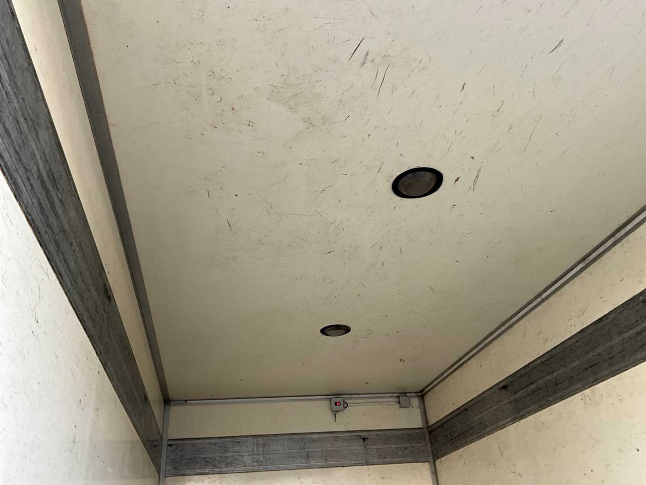 Van 2013 IVECO DAILY COMMERCIAL VEHICLE: picture 19 Van 2013 IVECO DAILY COMMERCIAL VEHICLE: picture 19