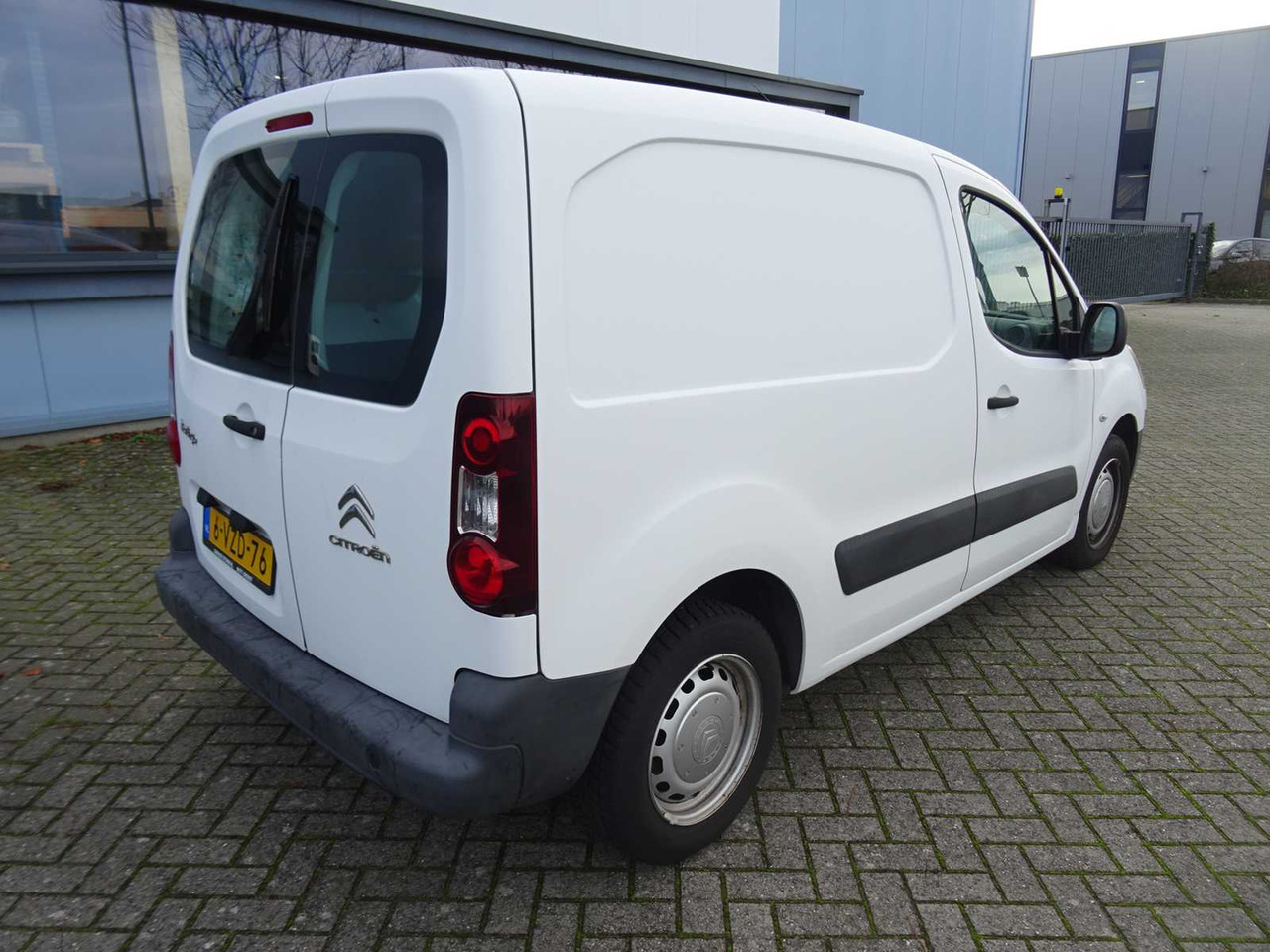 CITROEN - BERLINGO - 1.6 HDI 500 COMF. EC - COMMERCIAL VEHICLE - Van: picture 5 CITROEN - BERLINGO - 1.6 HDI 500 COMF. EC - COMMERCIAL VEHICLE - Van: picture 5
