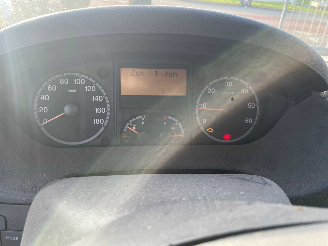 CITROEN JUMPER 33 2.2 HDI L2H2 | 53-VKB-4 - Van: picture 4 CITROEN JUMPER 33 2.2 HDI L2H2 | 53-VKB-4 - Van: picture 4