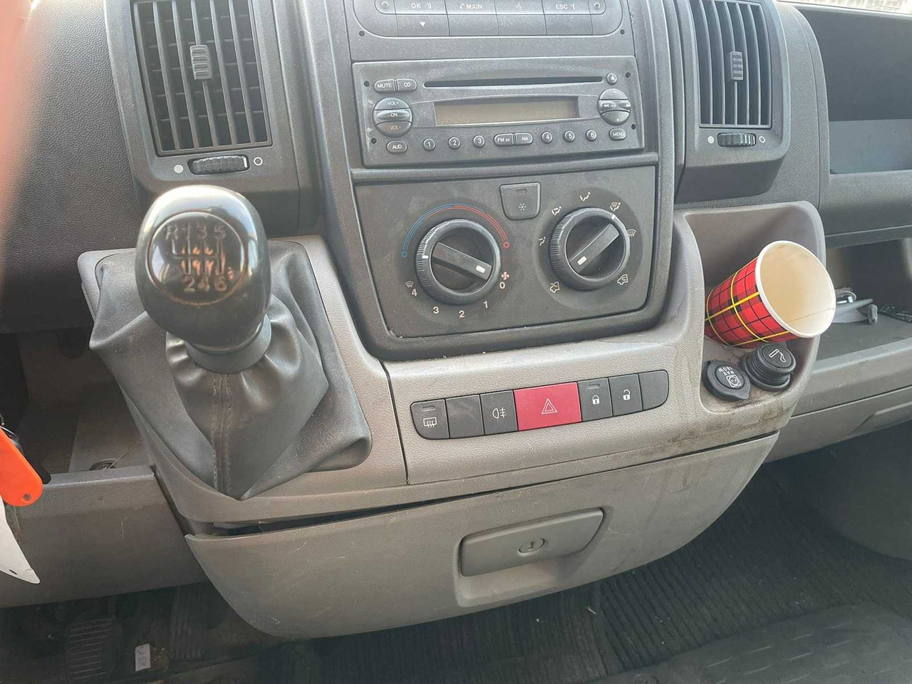 CITROEN JUMPER 33 2.2 HDI L2H2 | 53-VKB-4 - Van: picture 3 CITROEN JUMPER 33 2.2 HDI L2H2 | 53-VKB-4 - Van: picture 3