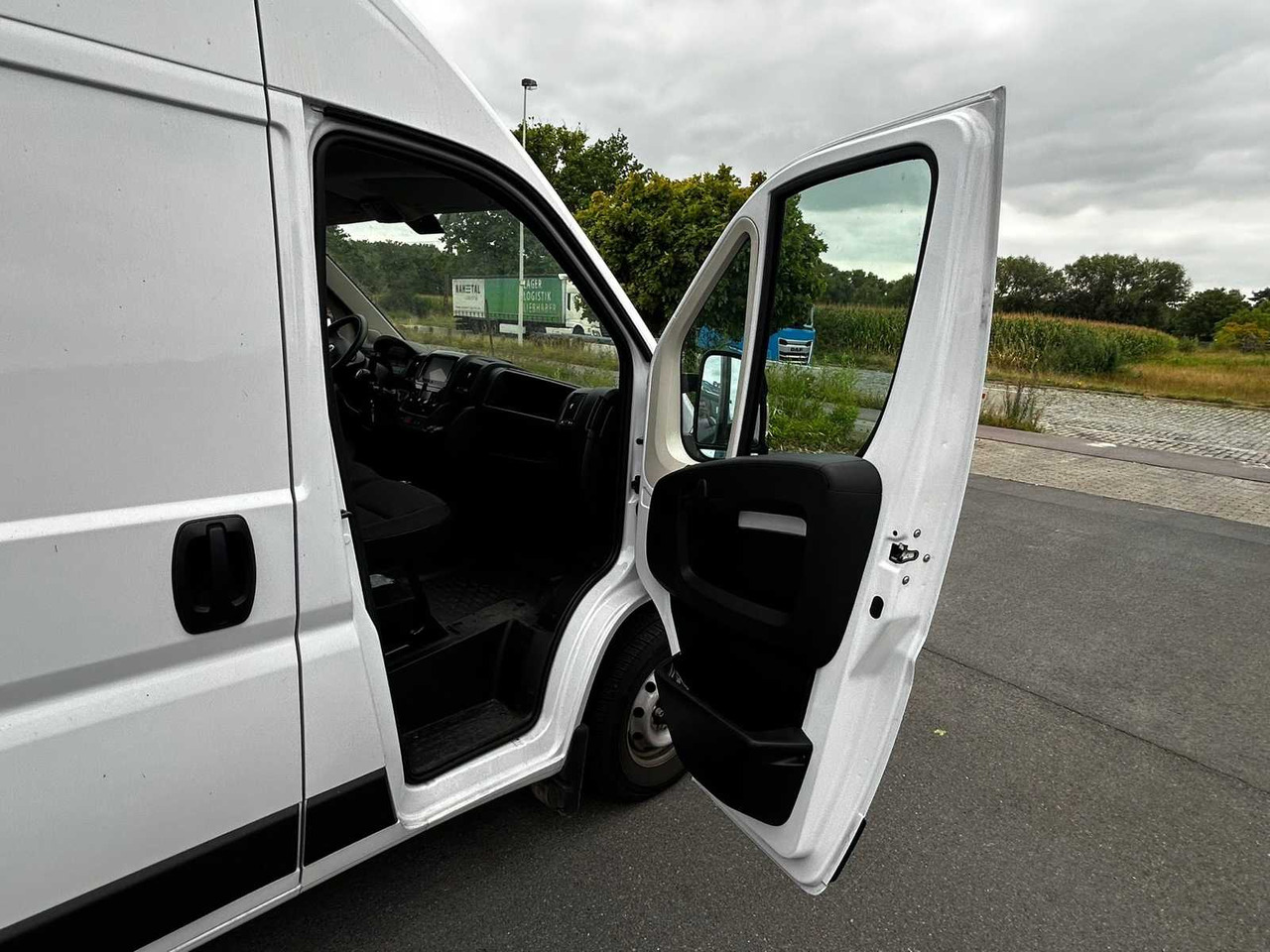 FIAT DUCATO COMMERCIAL VEHICLE - Van: picture 5 FIAT DUCATO COMMERCIAL VEHICLE - Van: picture 5