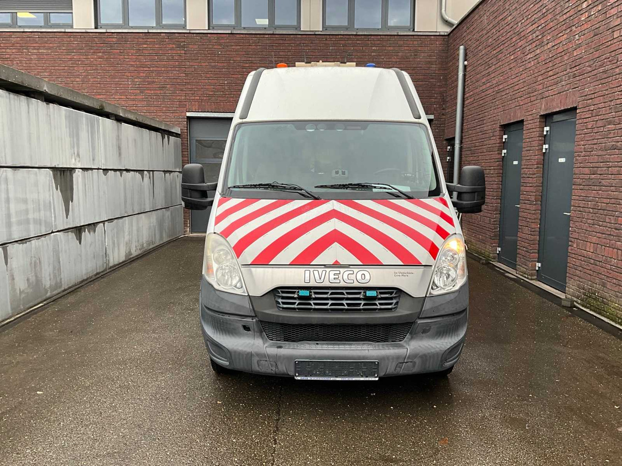 IVECO DAILY 50C18V - COMMERCIAL VEHICLE - Van: picture 2 IVECO DAILY 50C18V - COMMERCIAL VEHICLE - Van: picture 2