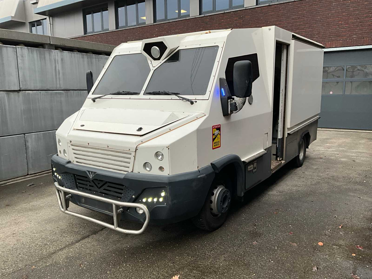 IVECO DAILY CASH TRANSPORT - COMMERCIAL VEHICLE - Van: picture 1 IVECO DAILY CASH TRANSPORT - COMMERCIAL VEHICLE - Van: picture 1