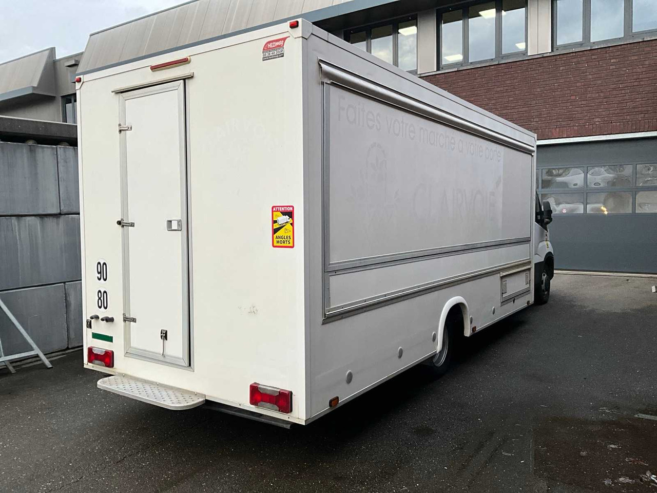 IVECO DAILY (MARKET STALL) - COMMERCIAL VEHICLE - Van: picture 4 IVECO DAILY (MARKET STALL) - COMMERCIAL VEHICLE - Van: picture 4