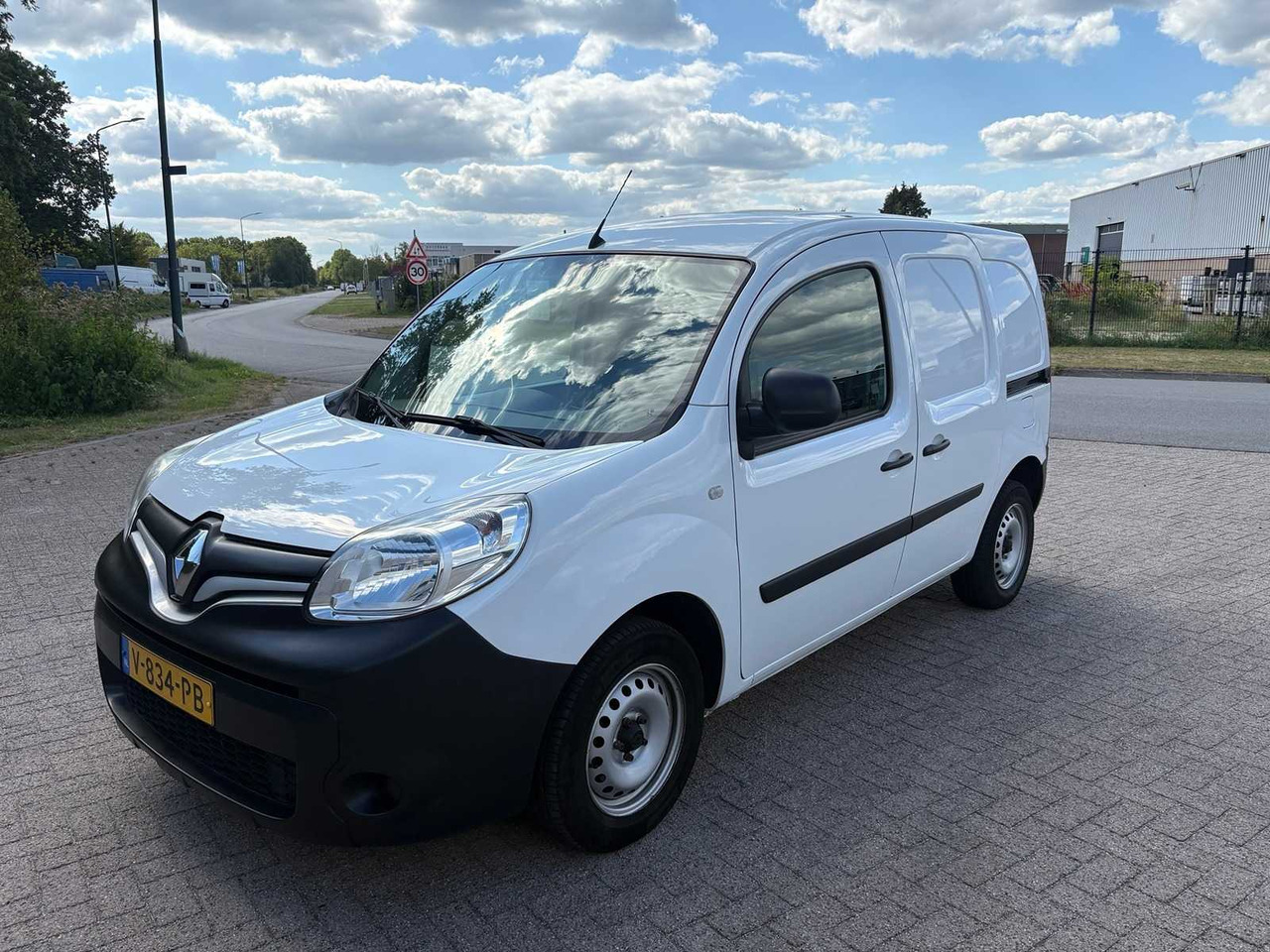 RENAULT - KANGOO - 1.5 DCI 90 COMFORT - V-834-PB - Van: picture 1 RENAULT - KANGOO - 1.5 DCI 90 COMFORT - V-834-PB - Van: picture 1