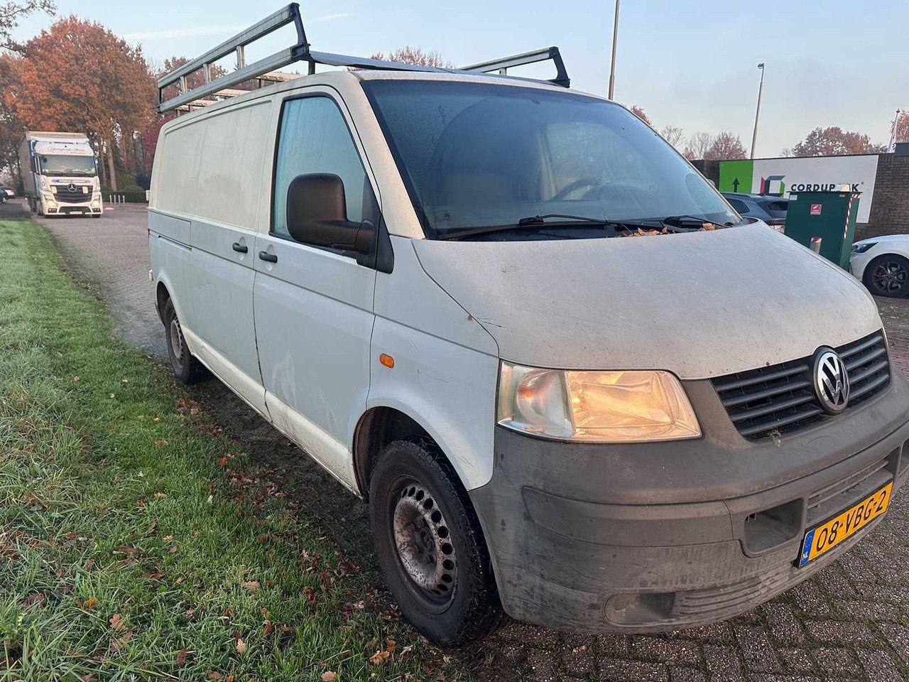 VOLKSWAGEN - TRANSPORTER T5 2.5 TDI 340 - 08-VBG-2 - Van: picture 4 VOLKSWAGEN - TRANSPORTER T5 2.5 TDI 340 - 08-VBG-2 - Van: picture 4