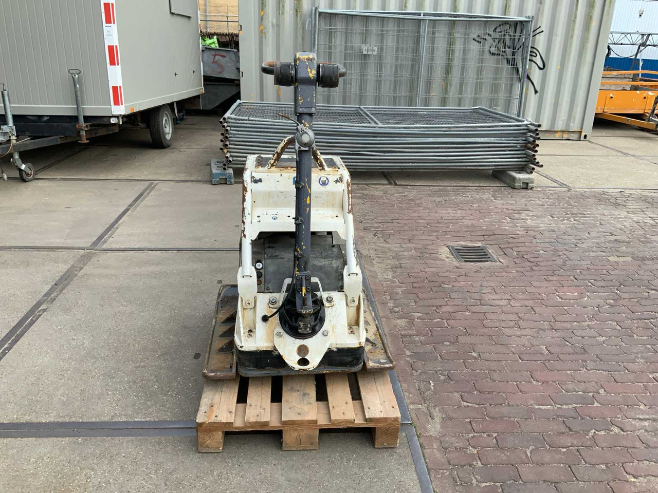 Wacker Neuson DPU6055 - Vibratory plate: picture 4 Wacker Neuson DPU6055 - Vibratory plate: picture 4