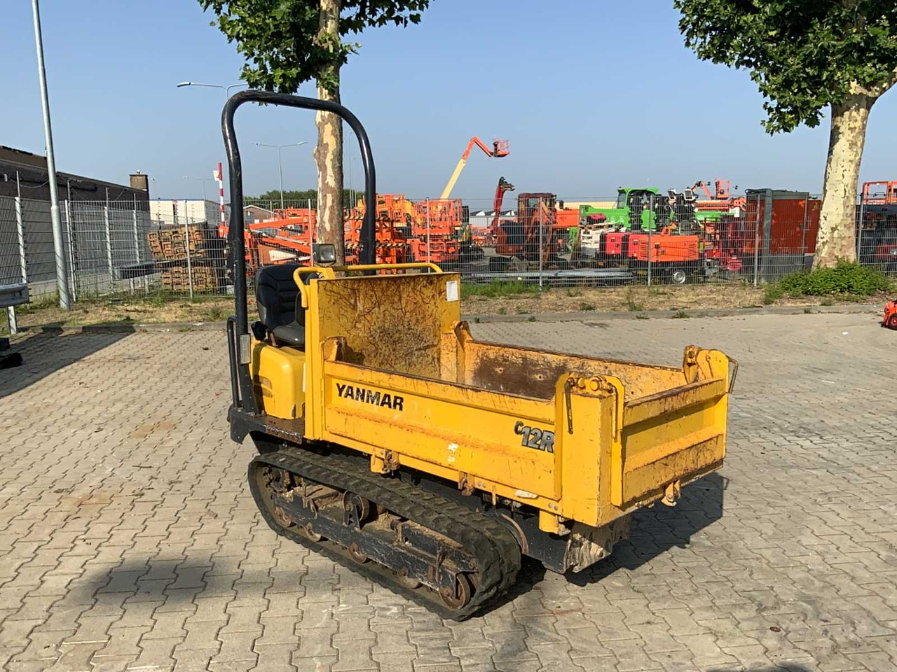 Yanmar C12R-B - Dumper: picture 5 Yanmar C12R-B - Dumper: picture 5