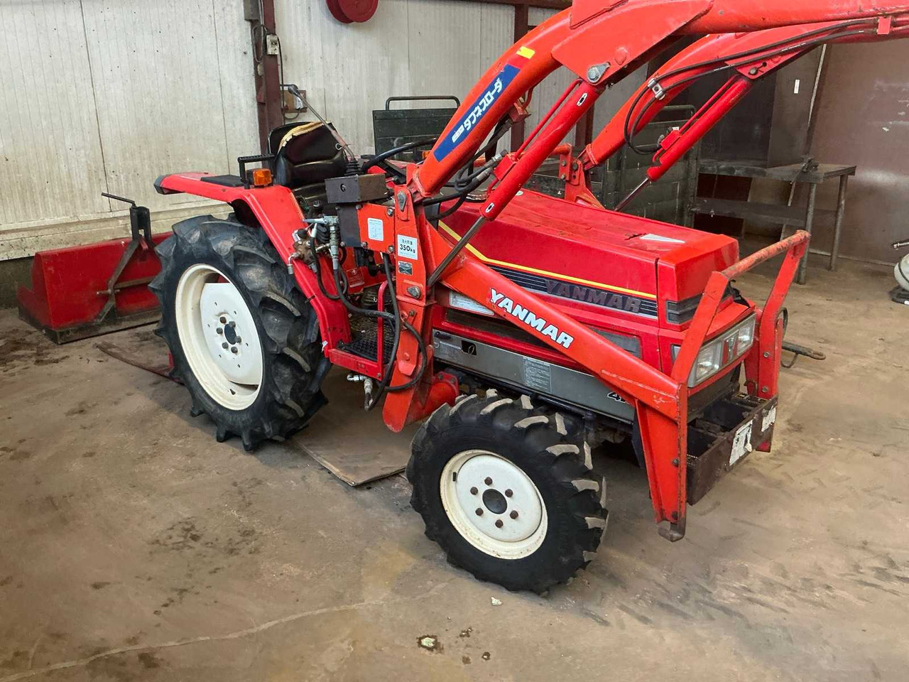 Yanmar F235 - Compact tractor: picture 3 Yanmar F235 - Compact tractor: picture 3