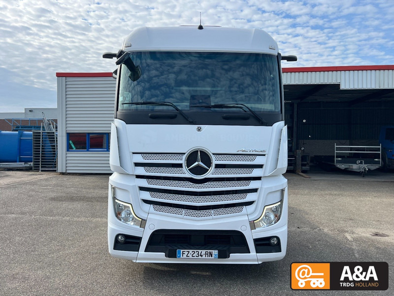 Mercedes-Benz ACTROS 1845 LS - SAUDI - 05/2021 - 340.000 KM - NEW CONDITION - Tractor unit: picture 5 Mercedes-Benz ACTROS 1845 LS - SAUDI - 05/2021 - 340.000 KM - NEW CONDITION - Tractor unit: picture 5