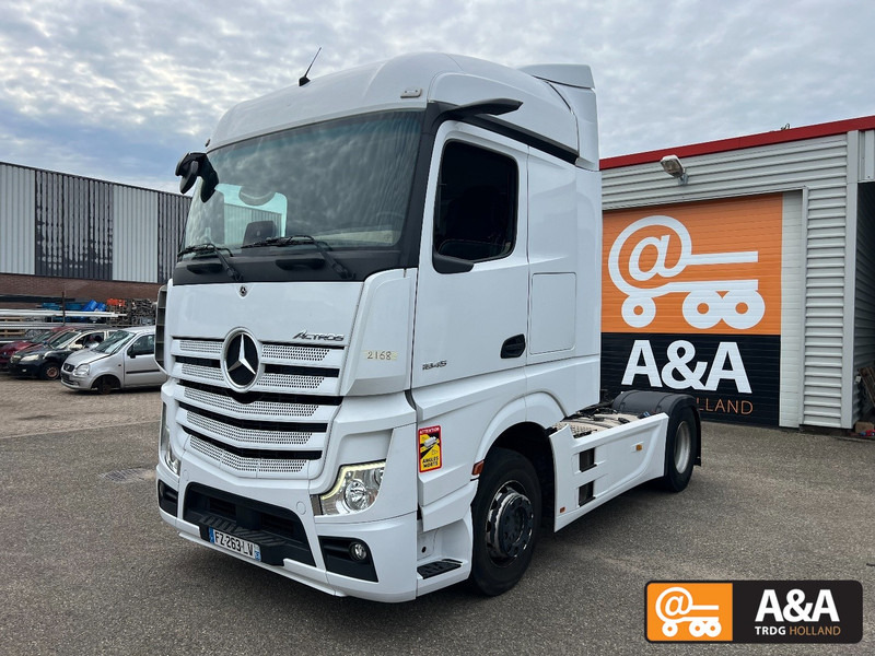 Mercedes-Benz ACTROS 1845 LS - SAUDI - 05/2021 - 340.000 KM - NEW CONDITION - Tractor unit: picture 4 Mercedes-Benz ACTROS 1845 LS - SAUDI - 05/2021 - 340.000 KM - NEW CONDITION - Tractor unit: picture 4