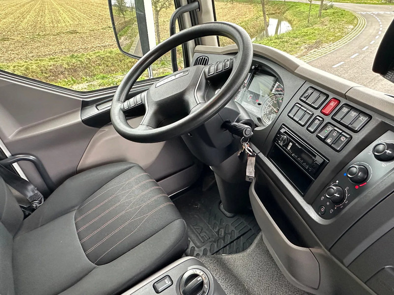 Box truck DAF LF 230 LF 230.18 EURO6. 2021.181204km. 720x249x235. 10934kg.: picture 18 Box truck DAF LF 230 LF 230.18 EURO6. 2021.181204km. 720x249x235. 10934kg.: picture 18