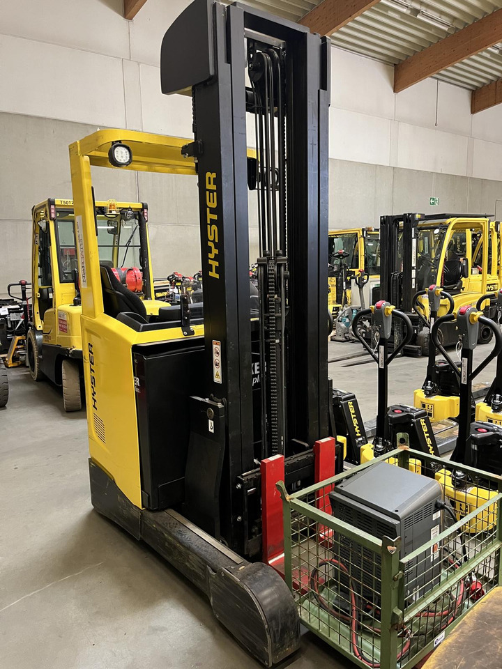 Hyster R1.4 - Reach truck: picture 2 Hyster R1.4 - Reach truck: picture 2