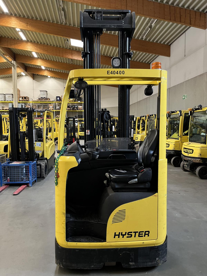 Hyster R1.6 - Reach truck: picture 1 Hyster R1.6 - Reach truck: picture 1
