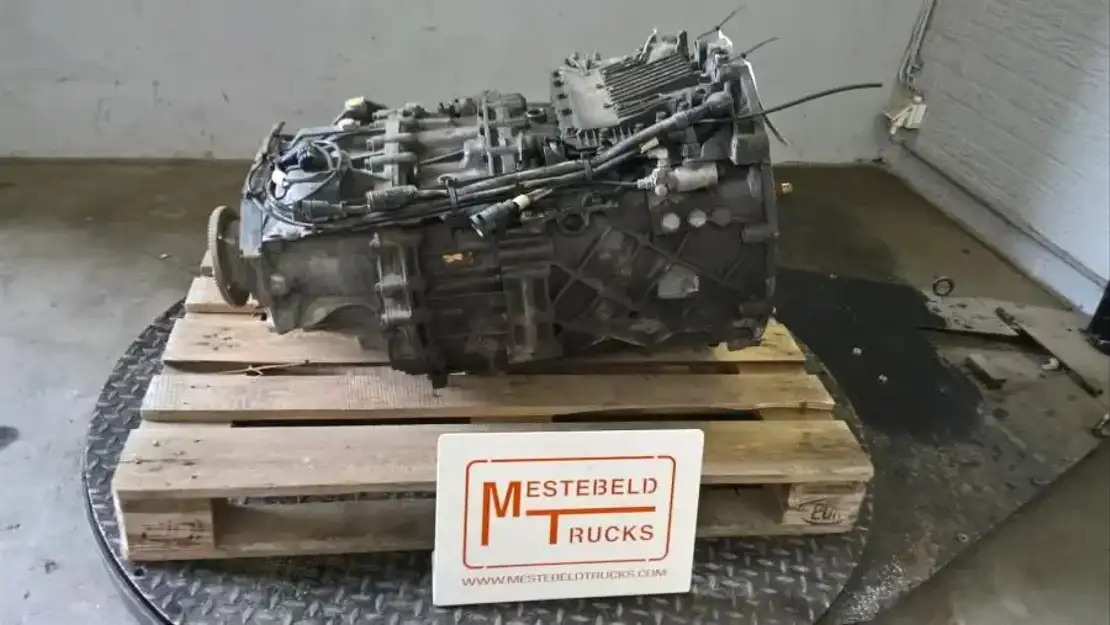 DAF Versnellingsbak 12AS2330TD - Gearbox and parts for Truck: picture 1 DAF Versnellingsbak 12AS2330TD - Gearbox and parts for Truck: picture 1