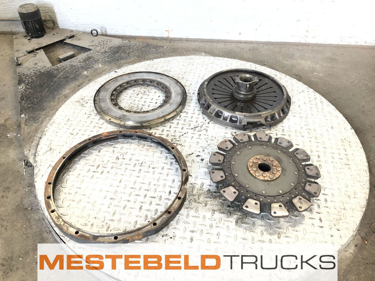 MAN Koppelingsset WSK 440 - Clutch and parts for Truck: picture 1 MAN Koppelingsset WSK 440 - Clutch and parts for Truck: picture 1