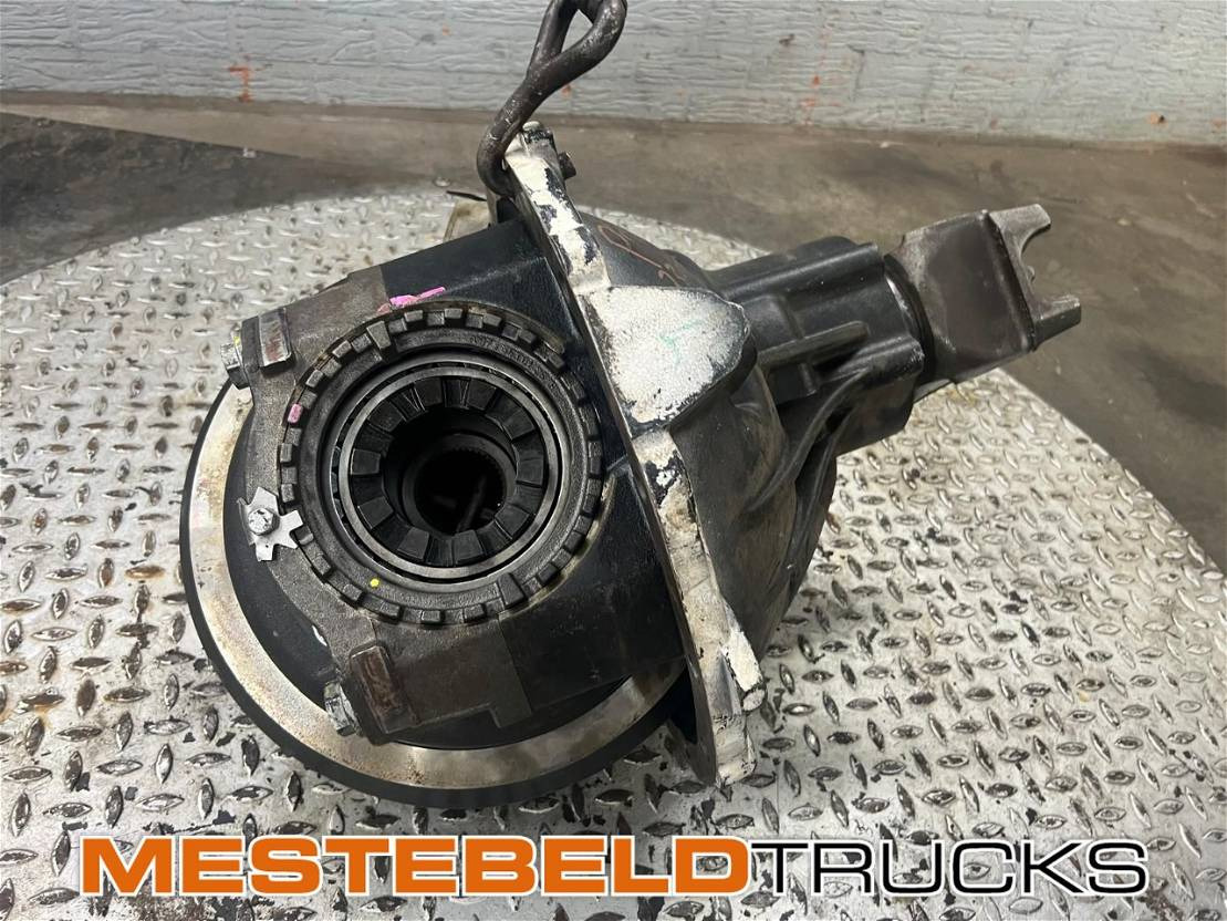 Mercedes-Benz Differentieel HL4/011 DCL-11 - Differential gear for Truck: picture 1 Mercedes-Benz Differentieel HL4/011 DCL-11 - Differential gear for Truck: picture 1