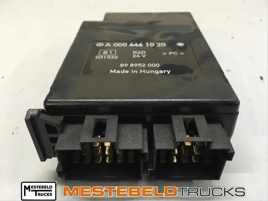 Mercedes-Benz ELR unit - Electrical system for Truck: picture 1 Mercedes-Benz ELR unit - Electrical system for Truck: picture 1