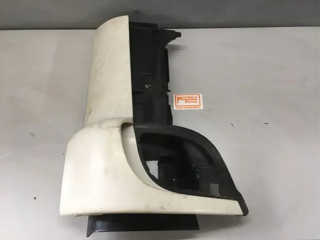 Mercedes-Benz Hoekspoiler rechta - Cab and interior for Truck: picture 1 Mercedes-Benz Hoekspoiler rechta - Cab and interior for Truck: picture 1