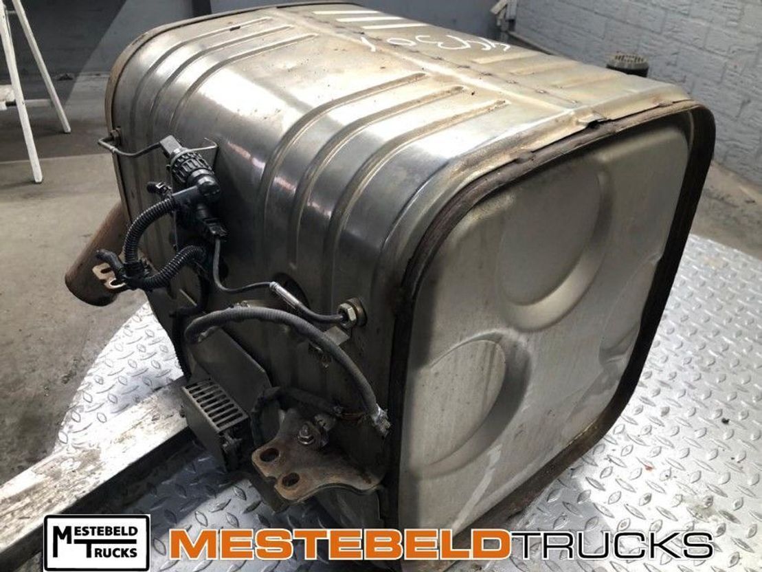 Mercedes-Benz Katalysator - Exhaust system for Truck: picture 1 Mercedes-Benz Katalysator - Exhaust system for Truck: picture 1