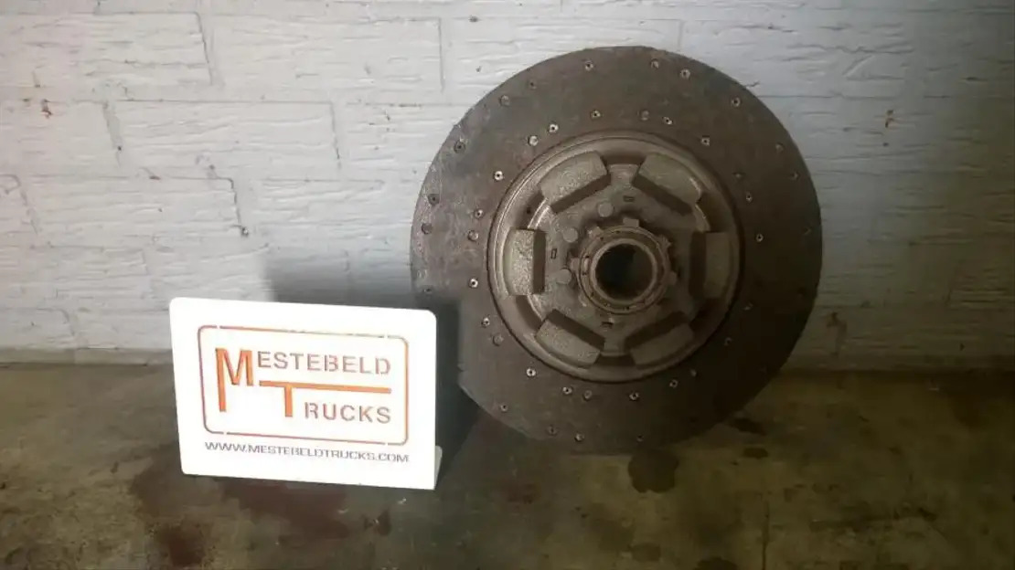 Mercedes-Benz Koppelingsplaat Actros - Clutch and parts for Truck: picture 1 Mercedes-Benz Koppelingsplaat Actros - Clutch and parts for Truck: picture 1