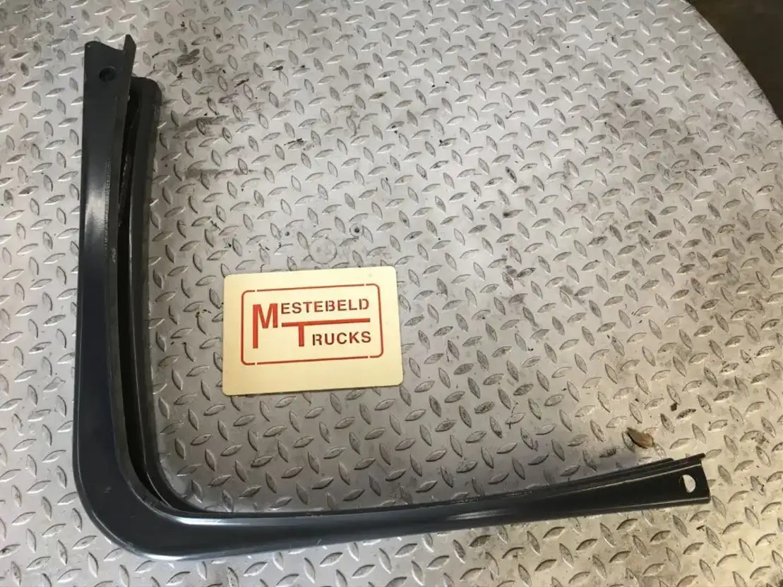Scania Brandstoftanksteun - Fuel tank for Truck: picture 1 Scania Brandstoftanksteun - Fuel tank for Truck: picture 1