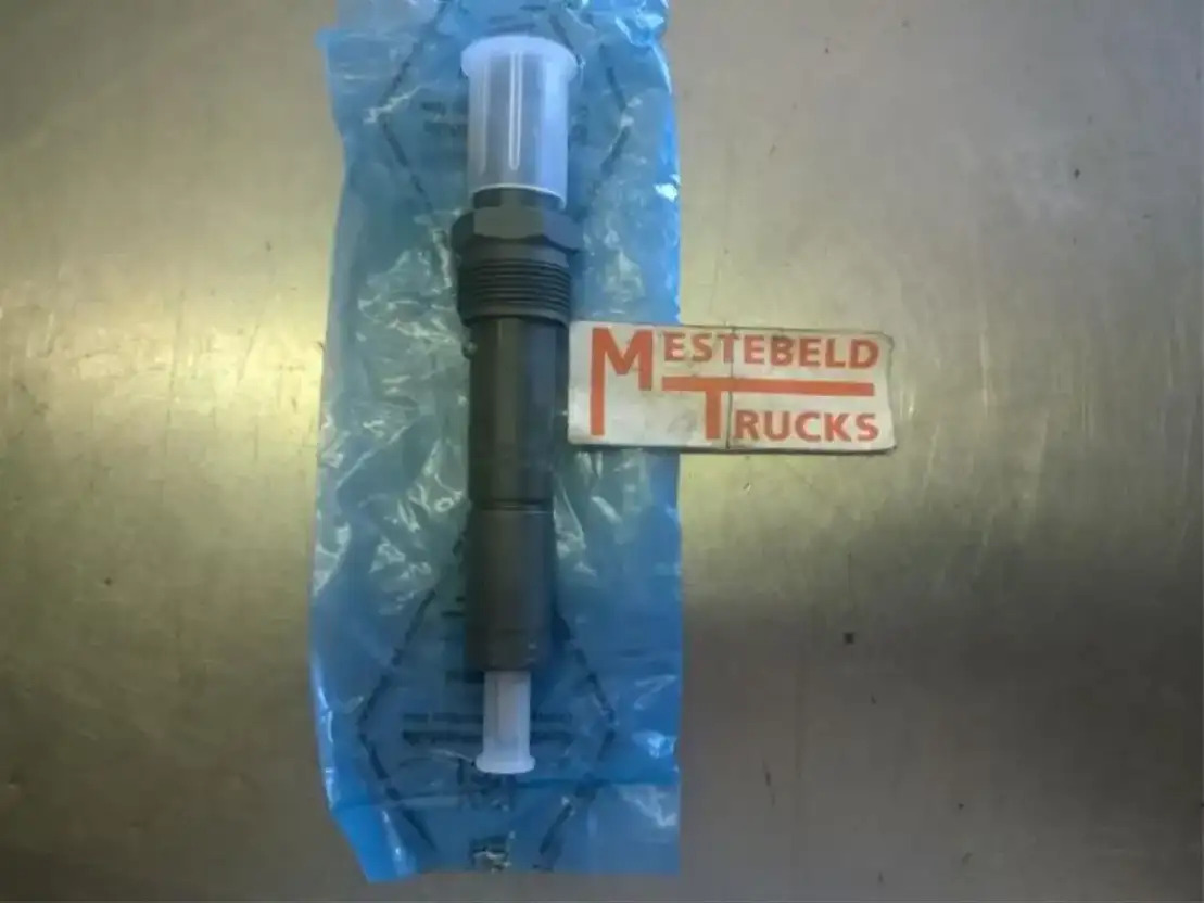 Scania Injector R144 - Injector for Truck: picture 1 Scania Injector R144 - Injector for Truck: picture 1