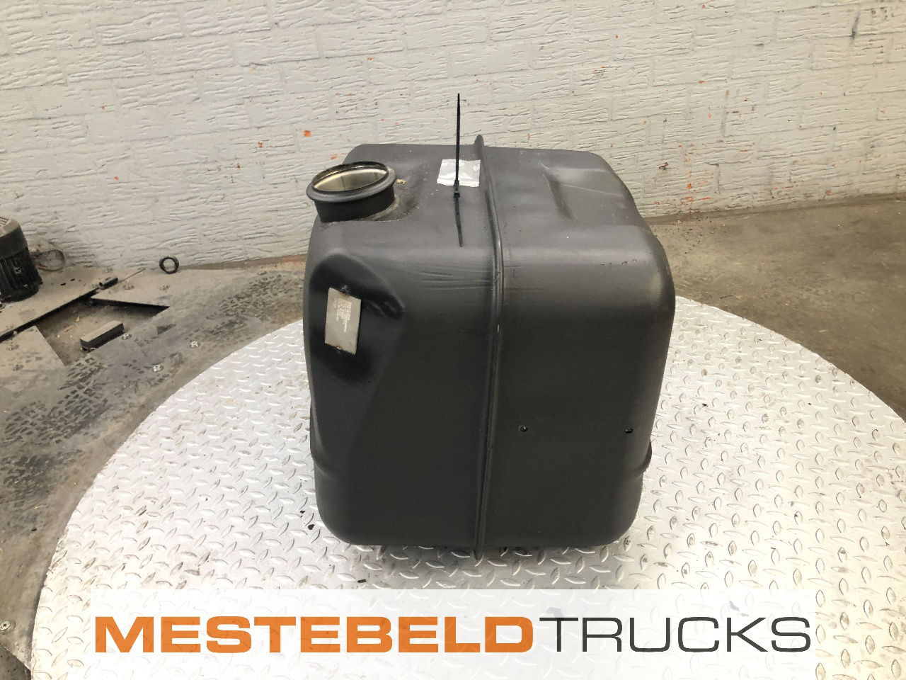 Scania Uitlaatdemper 4-serie - Exhaust system for Truck: picture 2 Scania Uitlaatdemper 4-serie - Exhaust system for Truck: picture 2