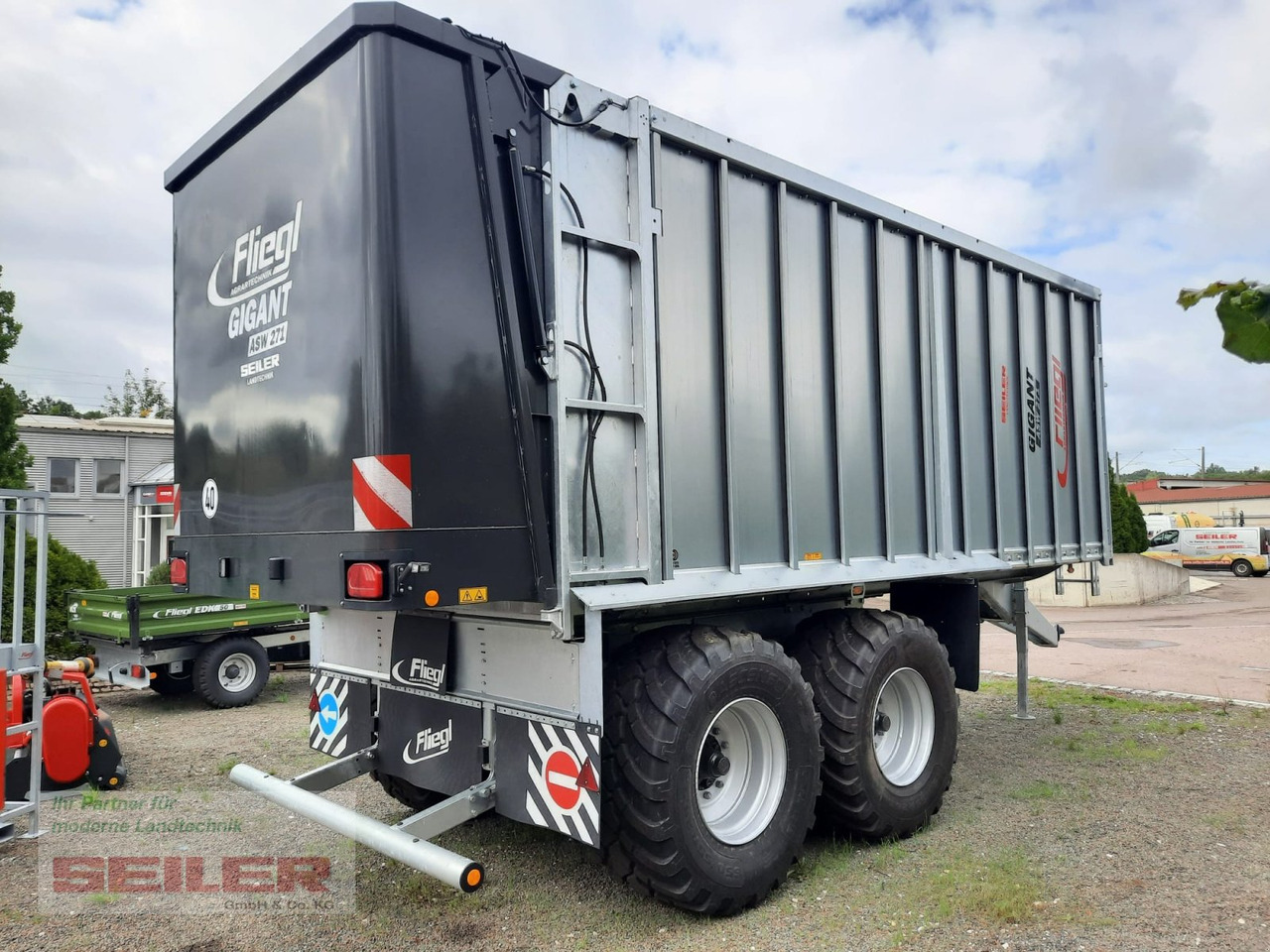 Fliegl ASW 271 C FOX "Franken-Renner" 40m³ - Self-loading wagon: picture 3 Fliegl ASW 271 C FOX "Franken-Renner" 40m³ - Self-loading wagon: picture 3