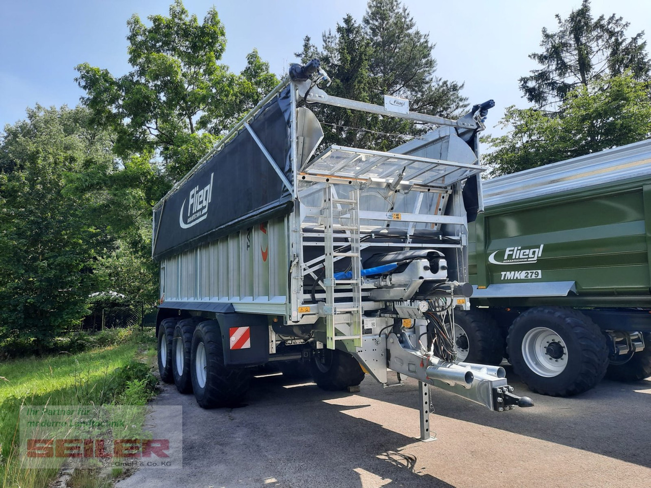 Fliegl ASW 381 TAURUS FOX 45m³ + Top Lift Light - Self-loading wagon: picture 2 Fliegl ASW 381 TAURUS FOX 45m³ + Top Lift Light - Self-loading wagon: picture 2