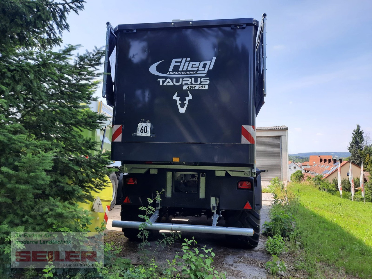 Fliegl ASW 381 TAURUS FOX 45m³ + Top Lift Light - Self-loading wagon: picture 5 Fliegl ASW 381 TAURUS FOX 45m³ + Top Lift Light - Self-loading wagon: picture 5
