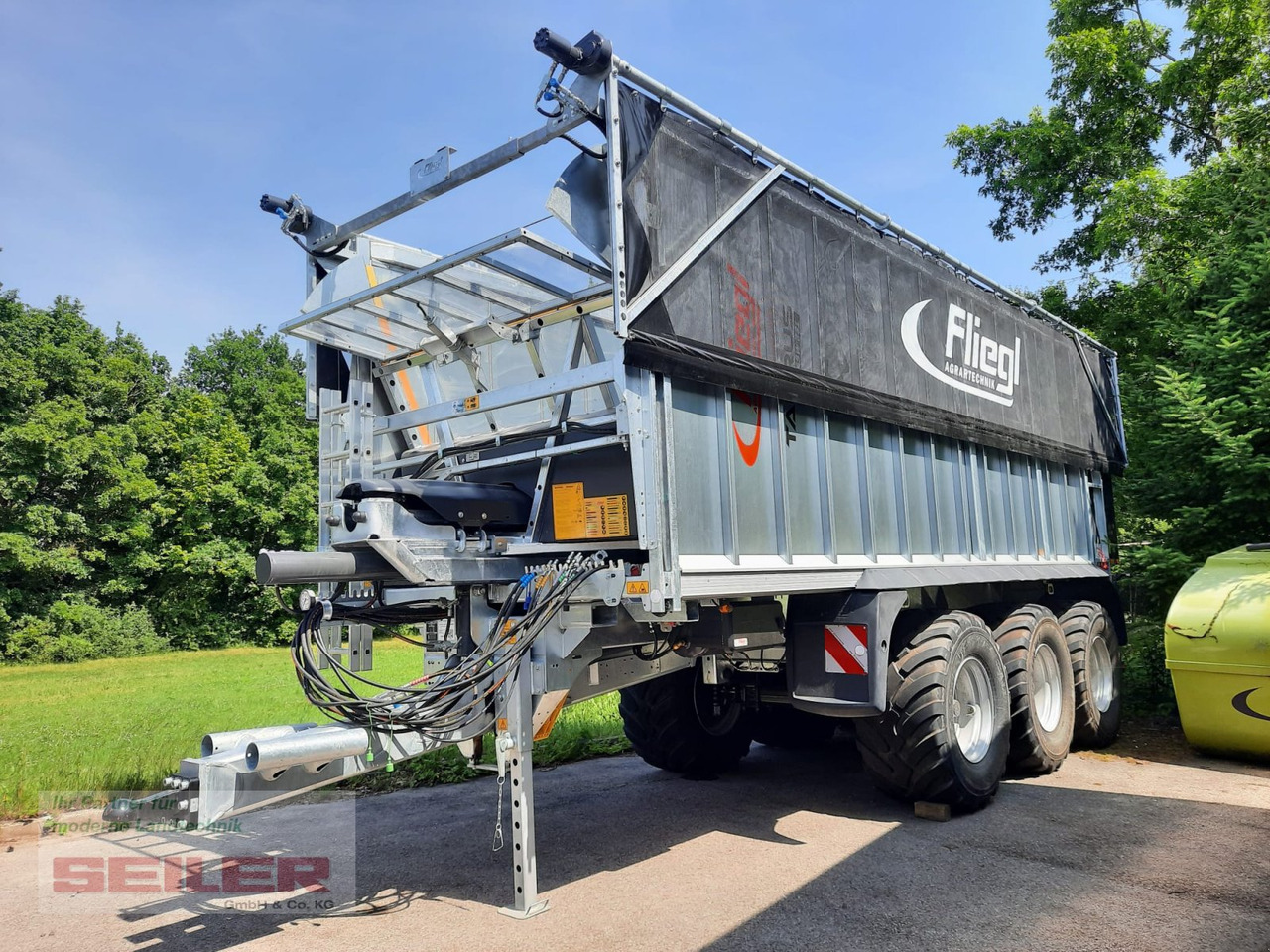 Fliegl ASW 381 TAURUS FOX 45m³ + Top Lift Light - Self-loading wagon: picture 1 Fliegl ASW 381 TAURUS FOX 45m³ + Top Lift Light - Self-loading wagon: picture 1