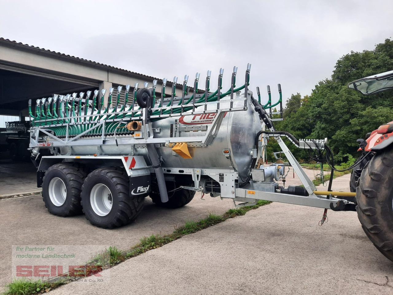Fliegl PFW 12000 Maxx Line Tandem + Skate 150 12m³ / 15 m - Slurry tanker: picture 5 Fliegl PFW 12000 Maxx Line Tandem + Skate 150 12m³ / 15 m - Slurry tanker: picture 5