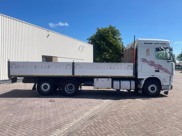 DAF XF 95 8 Tires (6x2) euro 2 - Dropside/ Flatbed truck: picture 5 DAF XF 95 8 Tires (6x2) euro 2 - Dropside/ Flatbed truck: picture 5