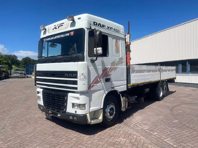 DAF XF 95 8 Tires (6x2) euro 2 - Dropside/ Flatbed truck: picture 3 DAF XF 95 8 Tires (6x2) euro 2 - Dropside/ Flatbed truck: picture 3