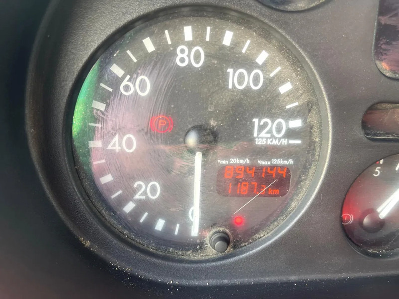 Tractor unit DAF XF 95.380 6X2 Manual-Gear 15T Crane Euro 4: picture 18