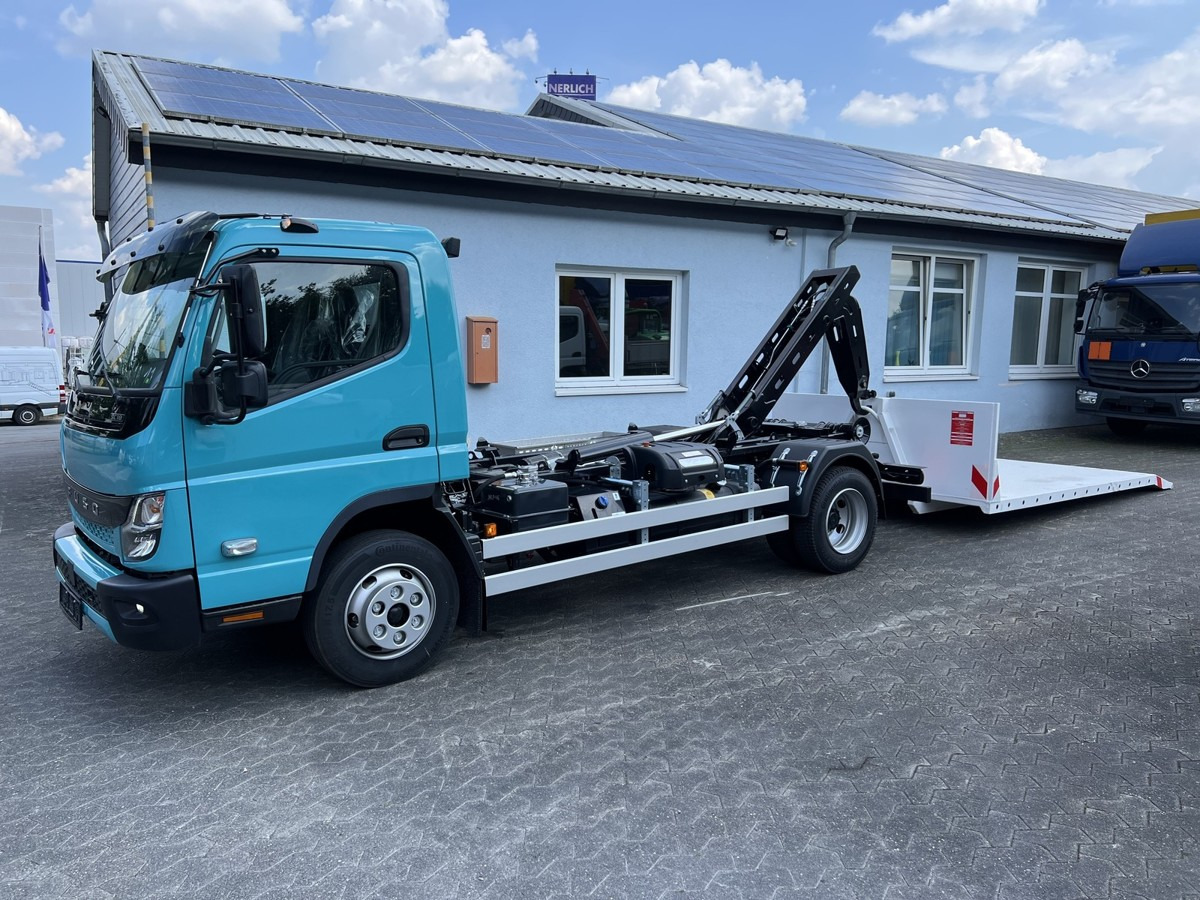 FUSO Canter FUSO 9C18 Duonic City Abrollkipper Color - Hook lift truck, Crane truck: picture 1 FUSO Canter FUSO 9C18 Duonic City Abrollkipper Color - Hook lift truck, Crane truck: picture 1